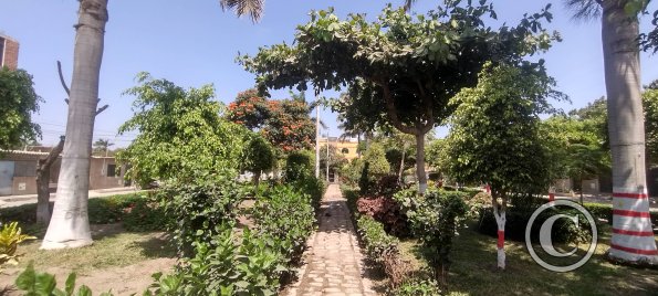 Parque La Gruta at Llampayec