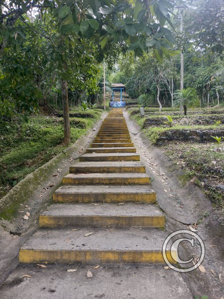 Stairs between via de Evitamiento Tahuishco y Mirador Tahuishco
