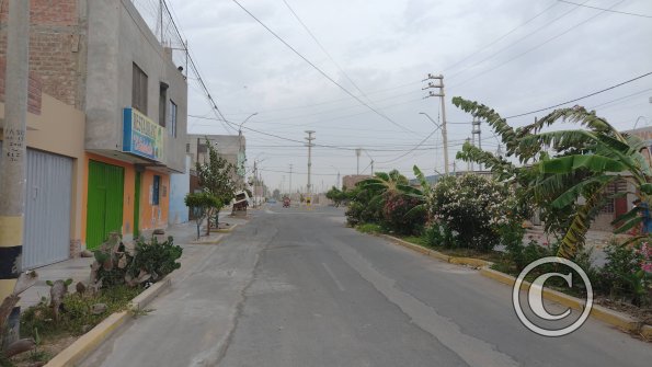 Calle Los Jazmines y Abraham Valdelomar