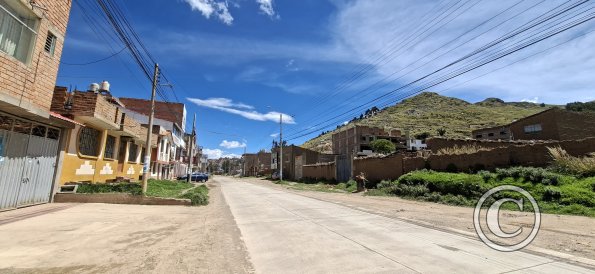 Av Sesquicentenario at Pasaje Mendoza