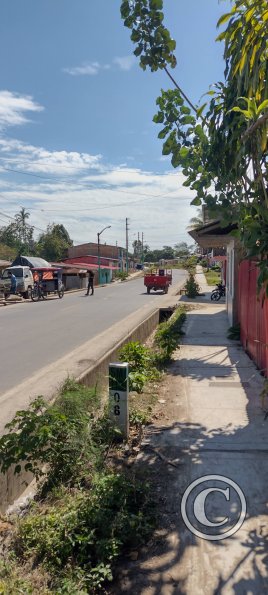 Main street going into town, 3 blocks from the plaza
