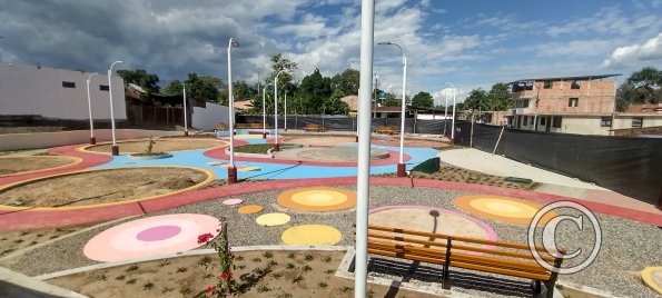 Park, new children's park, 2 blocks north of the plaza